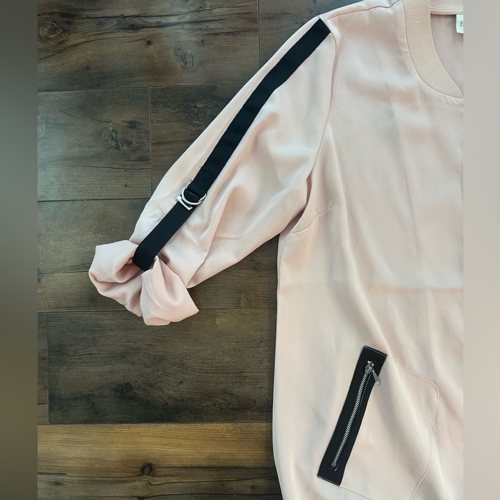 Zenergy by Chico’s Pink Bomber Jacket – Size 2 (M/L) - Picture 2 of 10